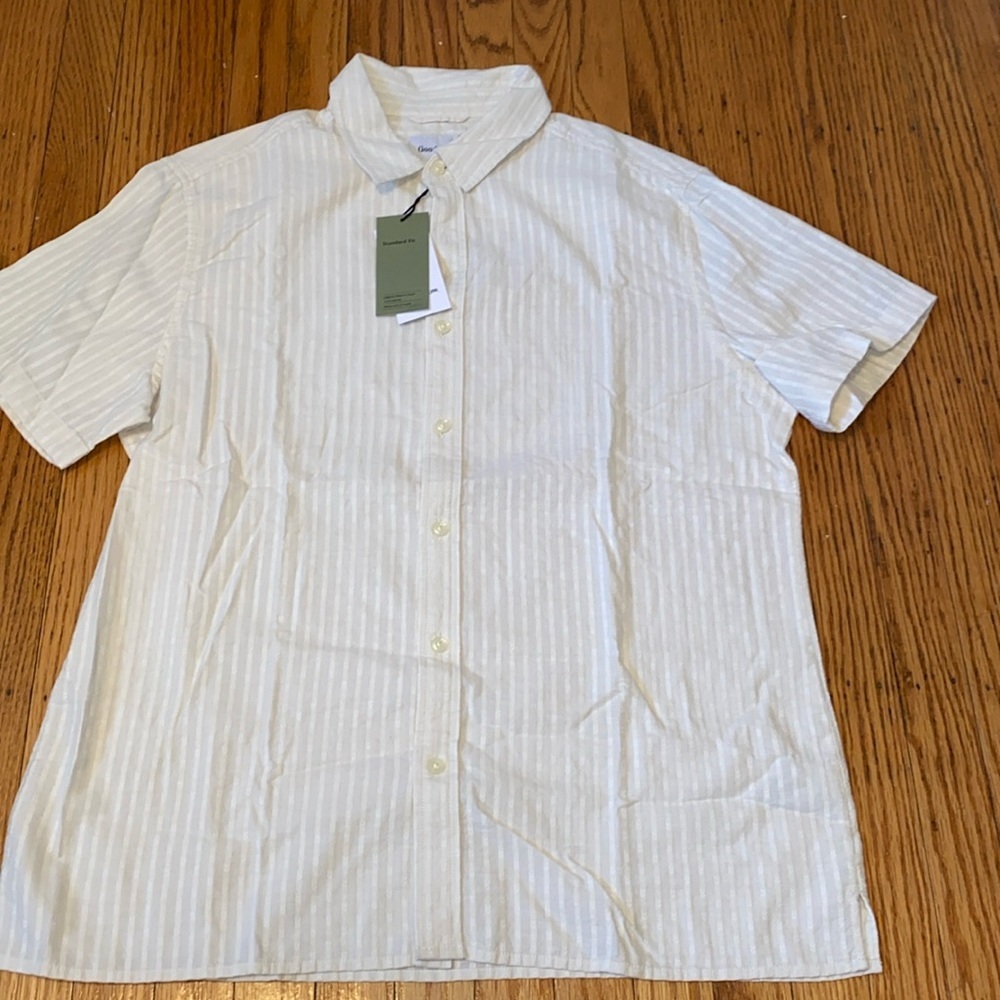 Goodfellow & co size large oyster shirt